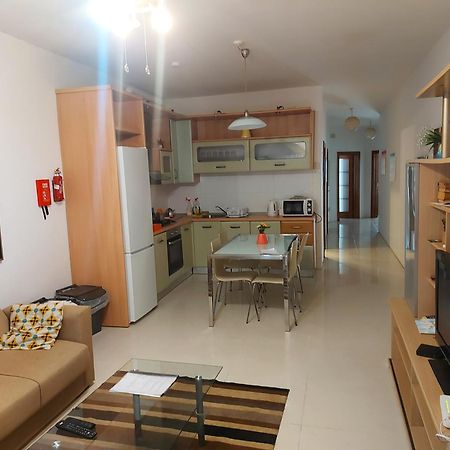 Swieqi Apartment Saint Julian's Екстериор снимка