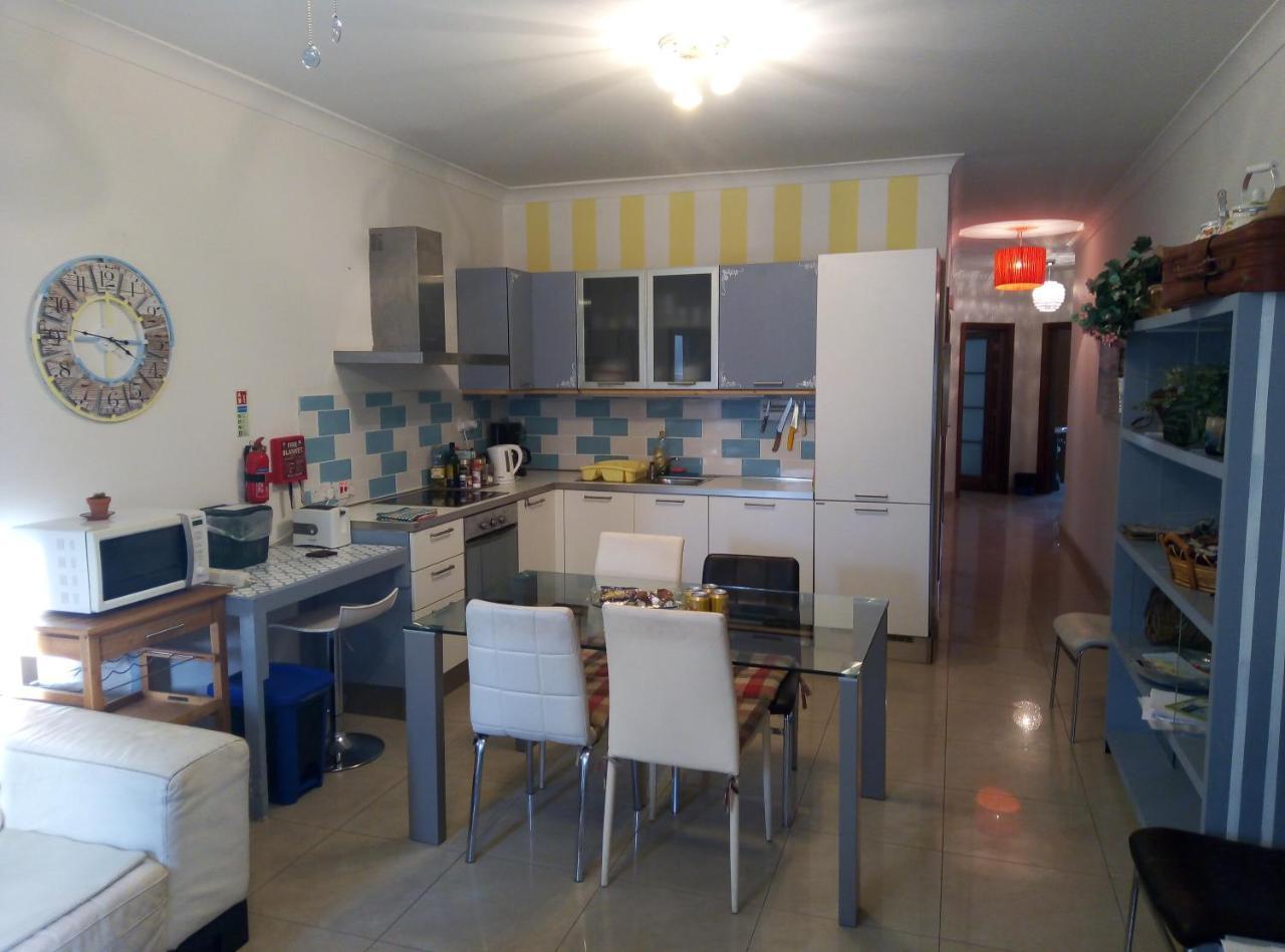 Swieqi Apartment Saint Julian's Екстериор снимка
